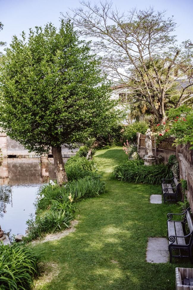 Am Ufer der Murg im Katz'schen Garten,