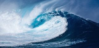 Eine hohe Welle im Atlantik