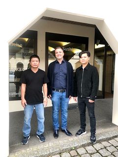 Neues Abhol- und Lieferangebot in Gernsbach Drei Männer vor dem neuen Geschäft