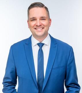 Bürgermeister Christ dankt seiner Wählerschaft, den Unterstützern udn Wahlhelfern Portraitbild von Bürgermeister Christ