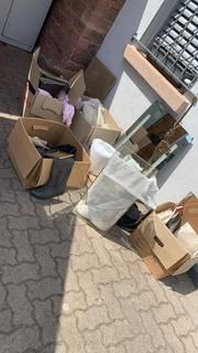 Müll vor dem Gabenschrank