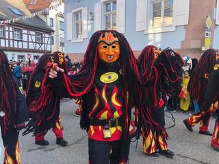 eine Häsgruppe beim Umzug