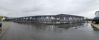 Die Brücke verbindet Altstadt und Wörthgarten. Brückenelement in Fachwerkoptik