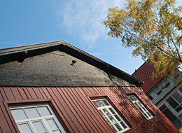 Blick auf Alte Turnhalle Hilpertsau