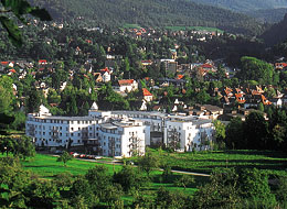 Blick auf das MediClin Rehazentrum Gernsbach