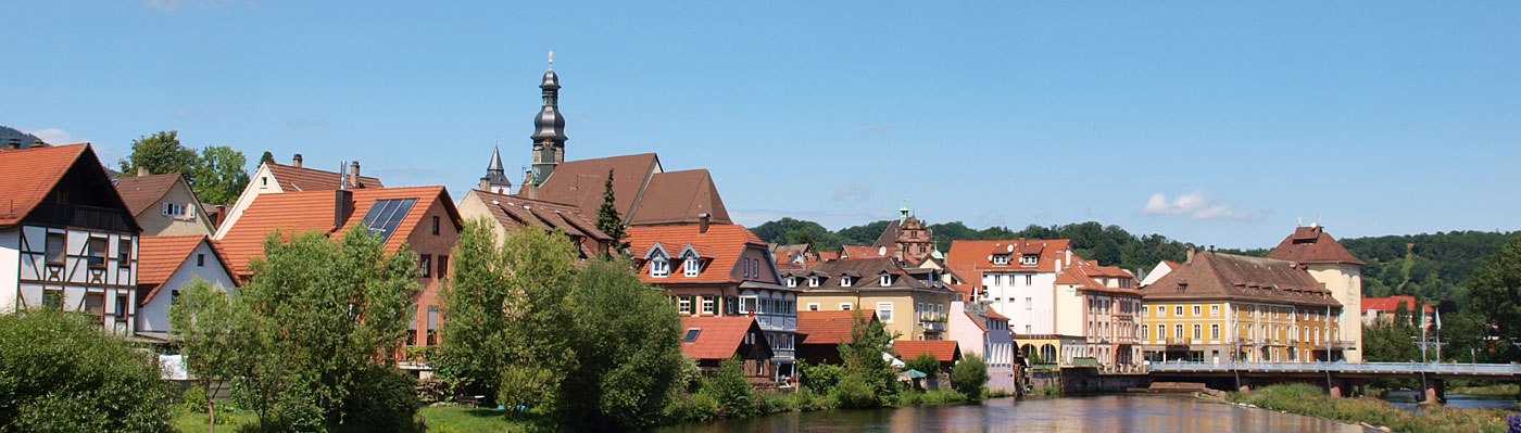 Murgpartie von Gernsbach mit Blick in die Altstadt
