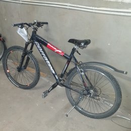 Mountainbike in schwarz