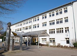 Ansicht der Handelslehranstalt Gernsbach
