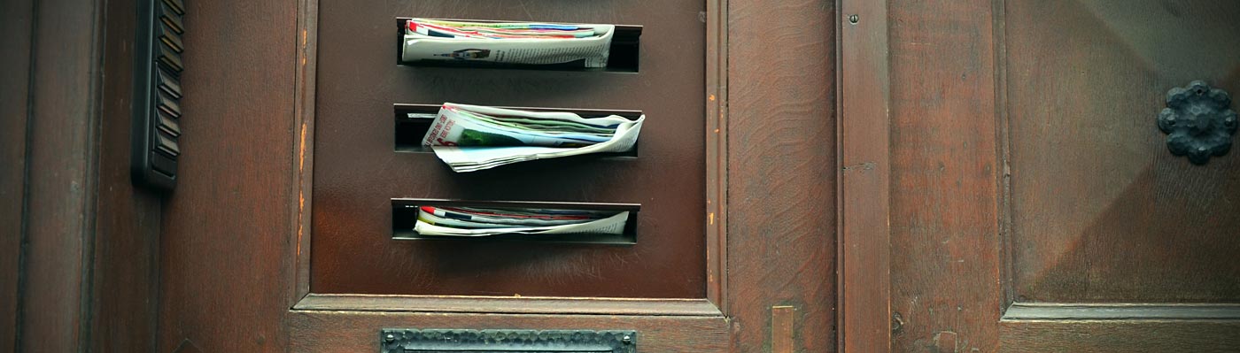 Wohnungstür Wohnungstür mit Briefkästen
