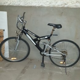 Mountainbike in schwarz