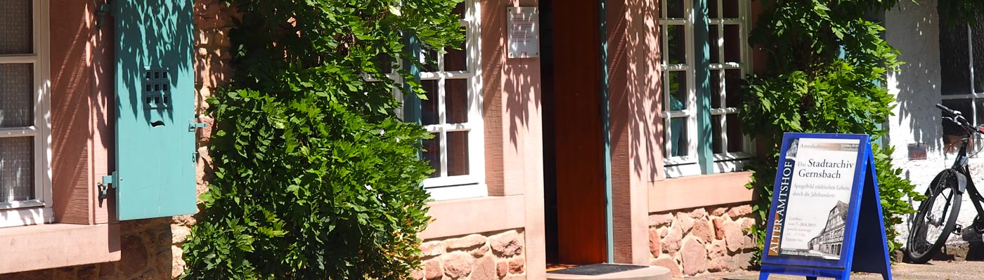 Eingang Alter Amtshof Eingang im Sandsteinsockel des Amtshofmuseums